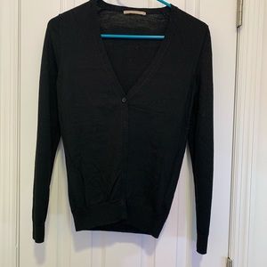 *- Extra fine merinowool cardigan